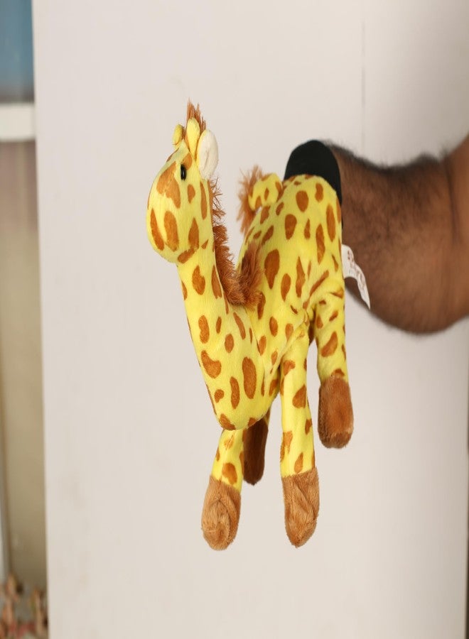 جاردن أوف آرت مجموعة دمى يدوية ناعمة من جاردن أوف آرتس هاوسز، تتكون من 3 دمى للأطفال الصغار من عالم الحيوانات سفاري: زرافة، سنجاب، وطاووس. مثالية لأعياد الميلاد. - Image 2